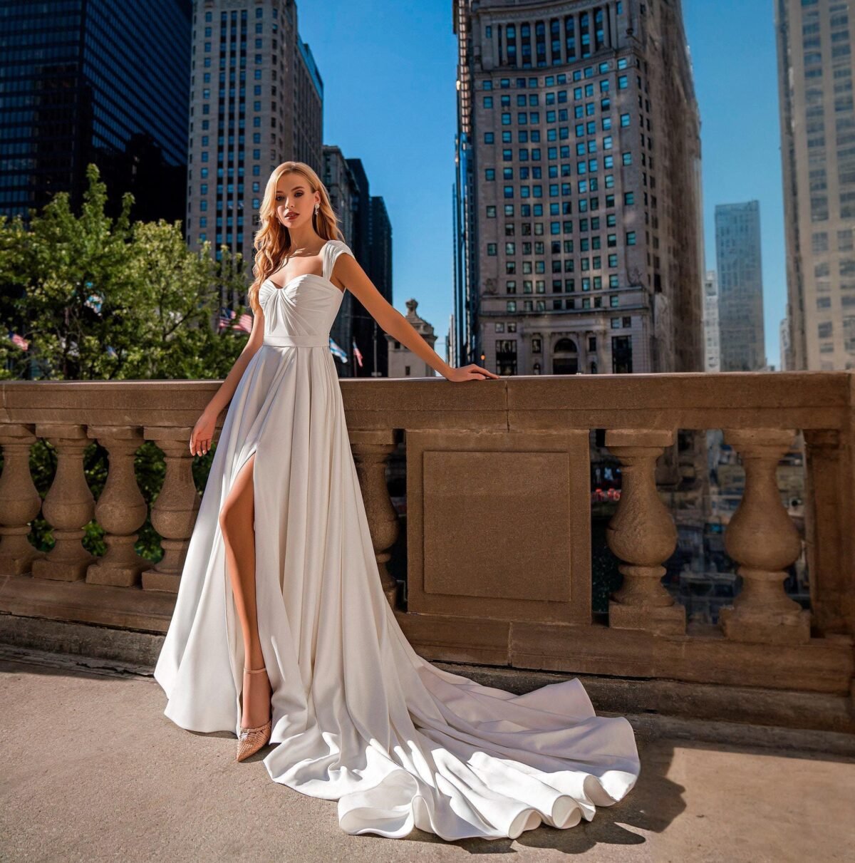 Ready-to-Wear Ivory Wedding Dress - US 12 - 14 - bridal view 2
